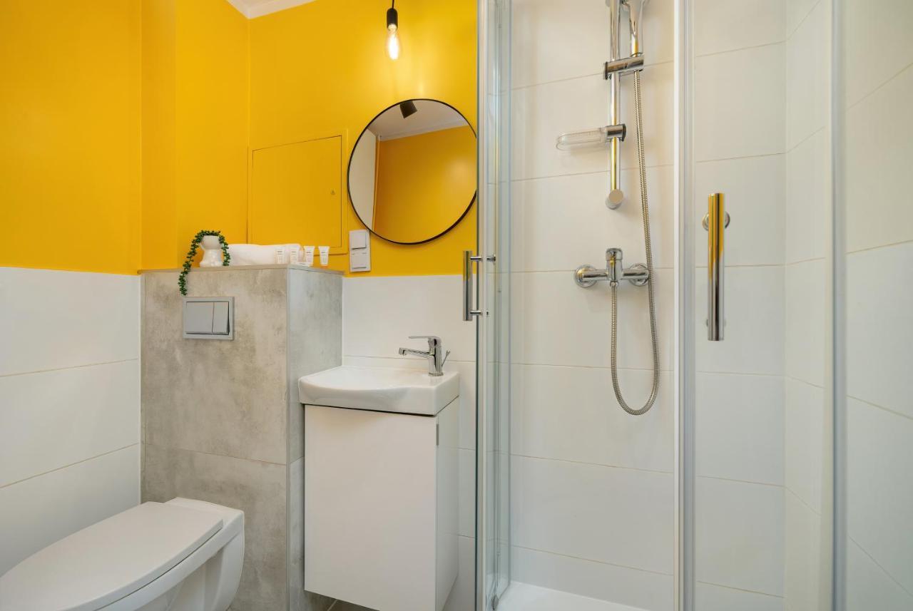 Modernly Arranged Apartments In Katowice By Noclegi Renters Exterior photo