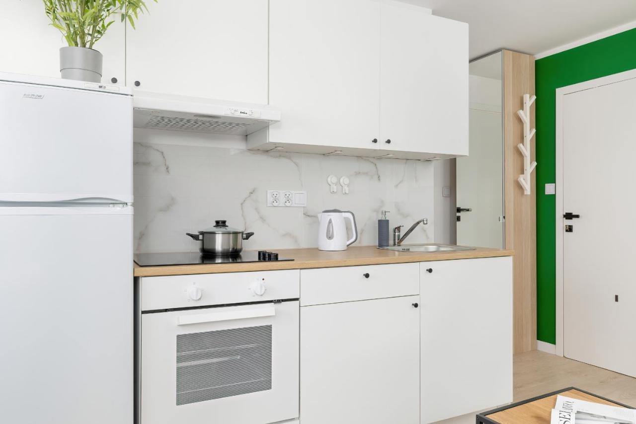 Modernly Arranged Apartments In Katowice By Noclegi Renters Exterior photo